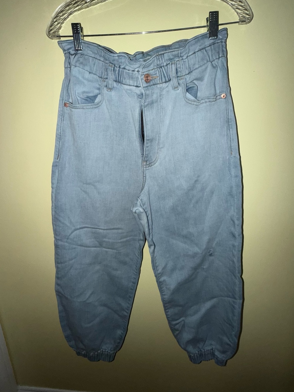Express Women’s Jogger-Style Jeggings